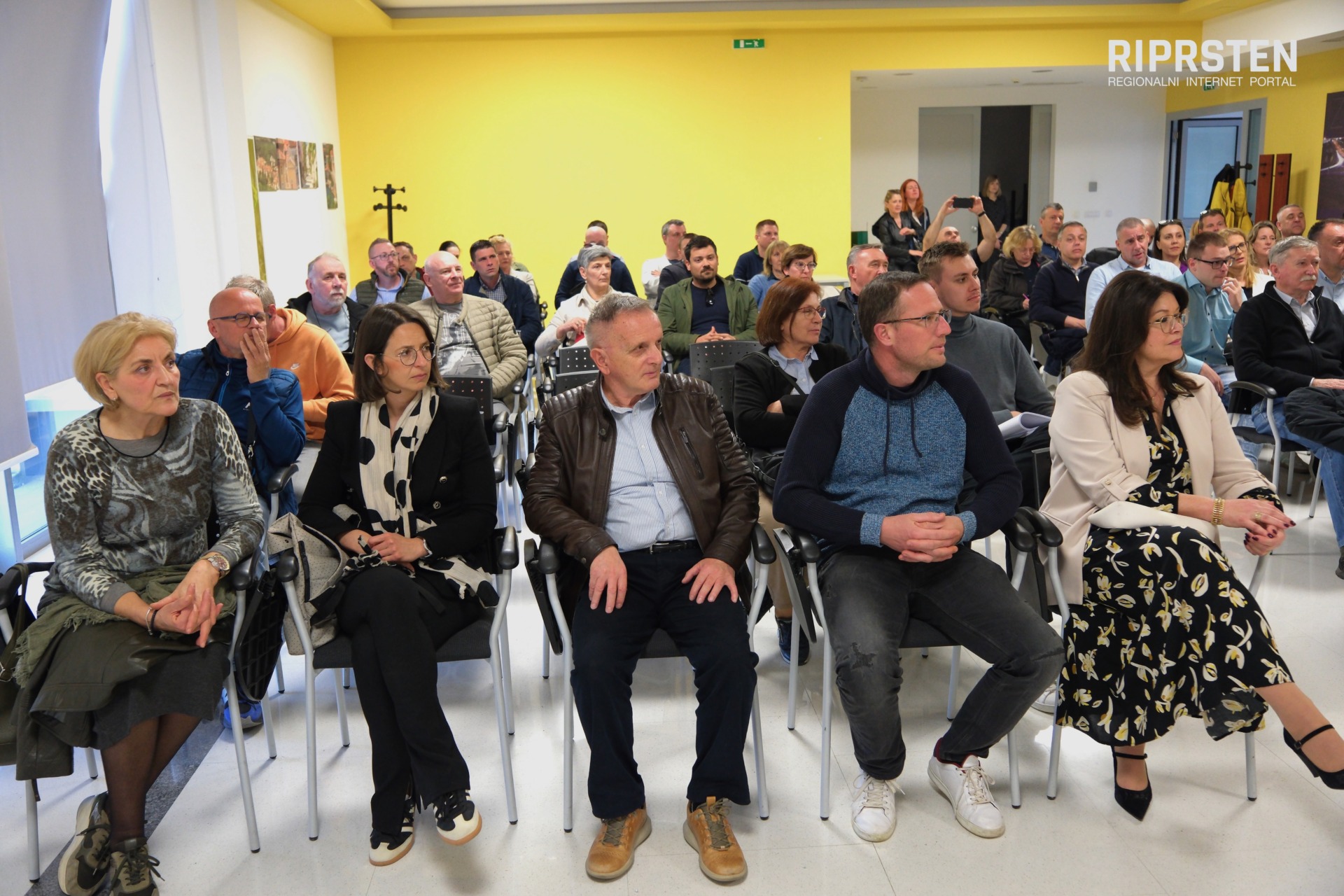 1000041022 1000041022