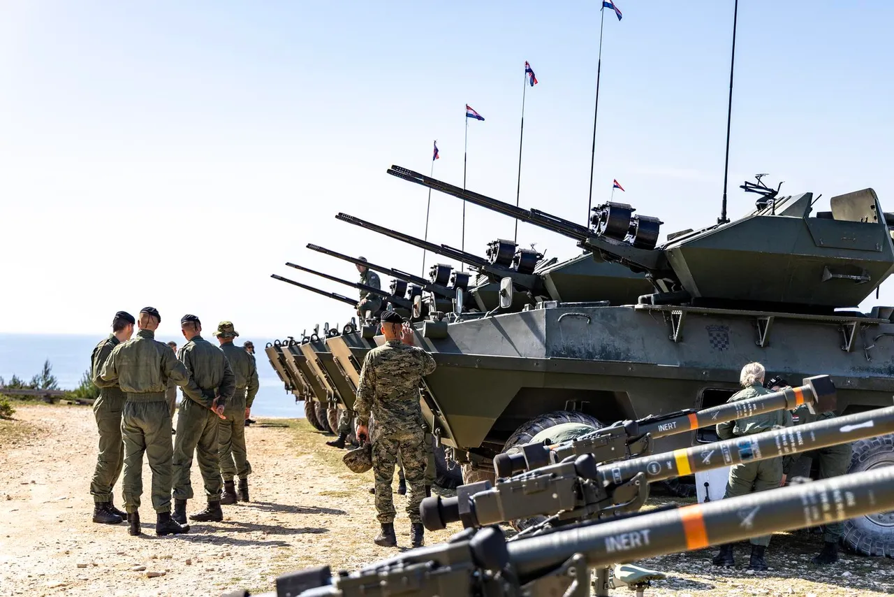 1280×1280-42bcbbf4-9d0c-11eb-8f97-cedfb09875dd (10)