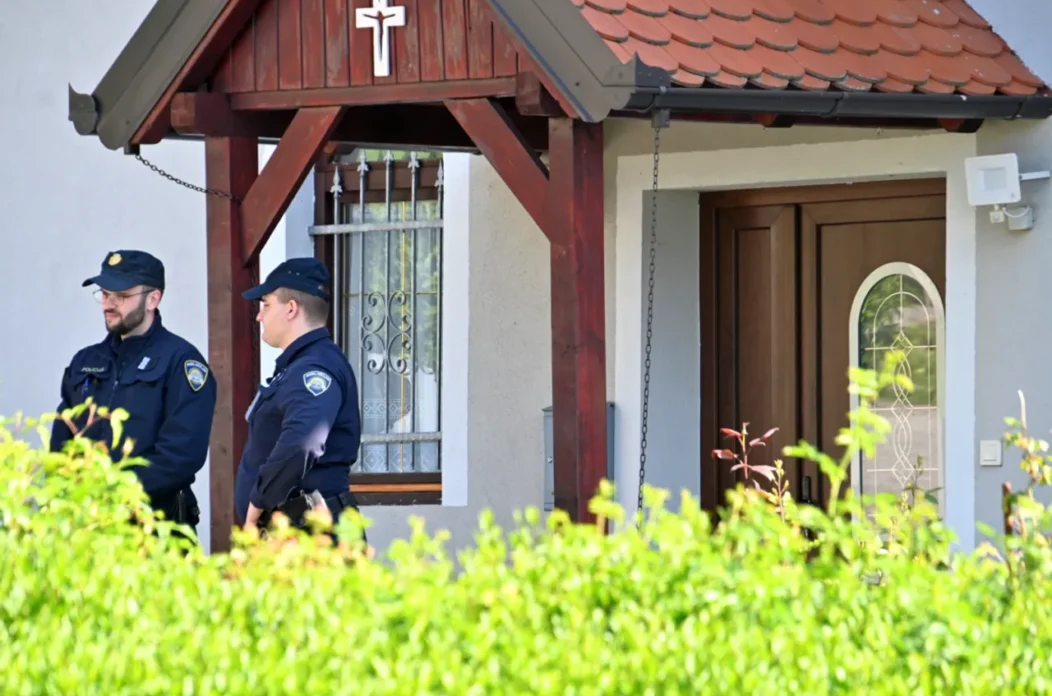 1280×1280-42bcbbf4-9d0c-11eb-8f97-cedfb09875dd 1280×1280-42bcbbf4-9d0c-11eb-8f97-cedfb09875dd