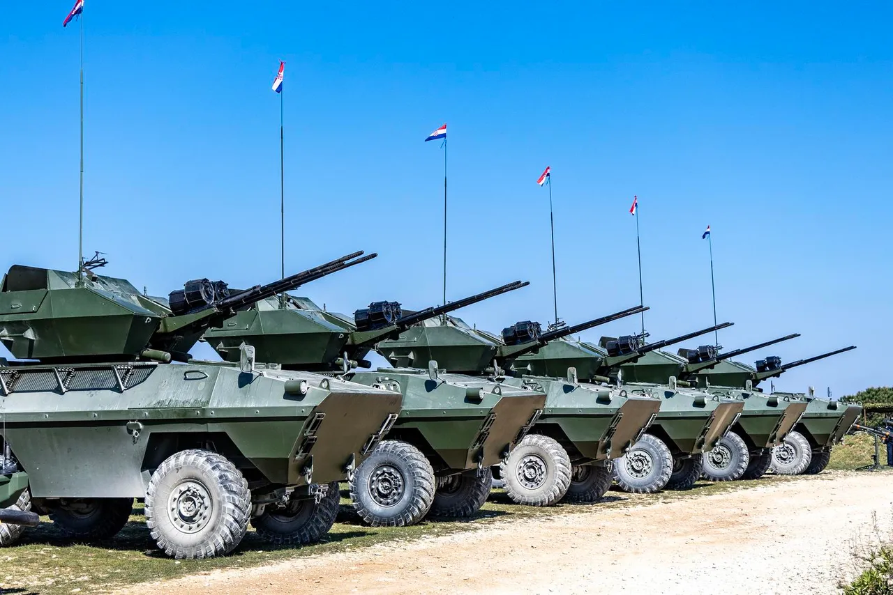 1280×1280-42bcbbf4-9d0c-11eb-8f97-cedfb09875dd (12)