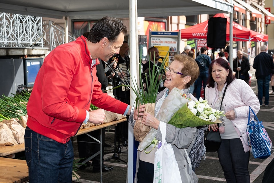 492523436_1056344703066238_1103664102171153904_n