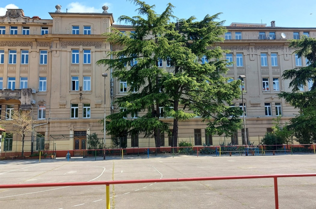 Ekonomska2-2048×1536 Ekonomska2-2048×1536