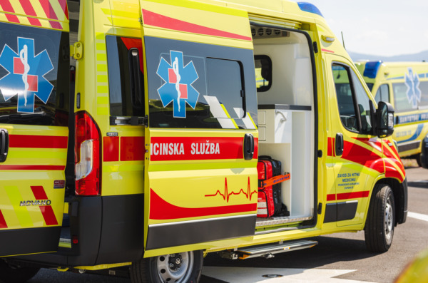 Hitna pomoć-9838 Hitna pomoć-9838