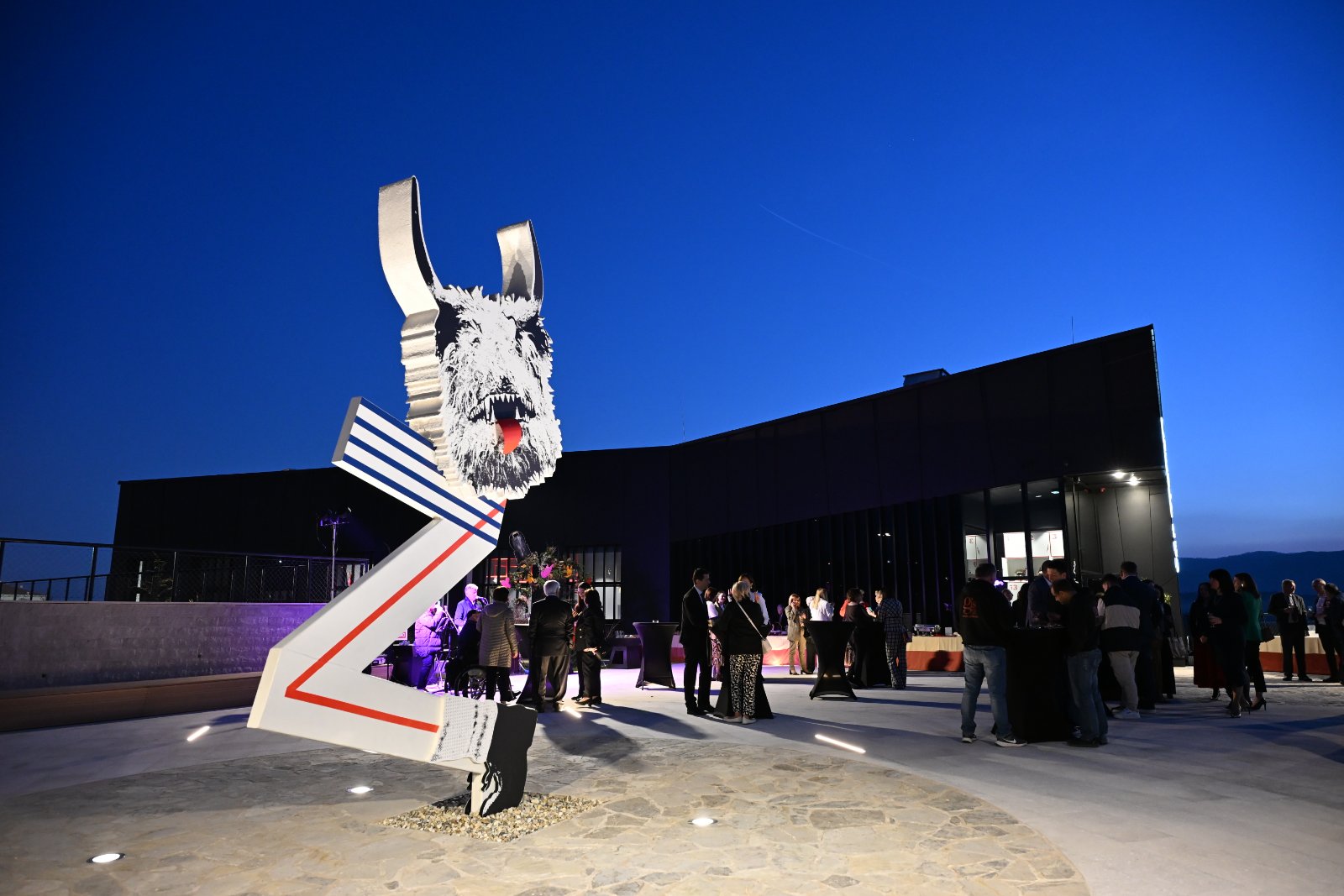 IMG-7babd76bfbd97a64a9fedfd791c368f5-V IMG-7babd76bfbd97a64a9fedfd791c368f5-V