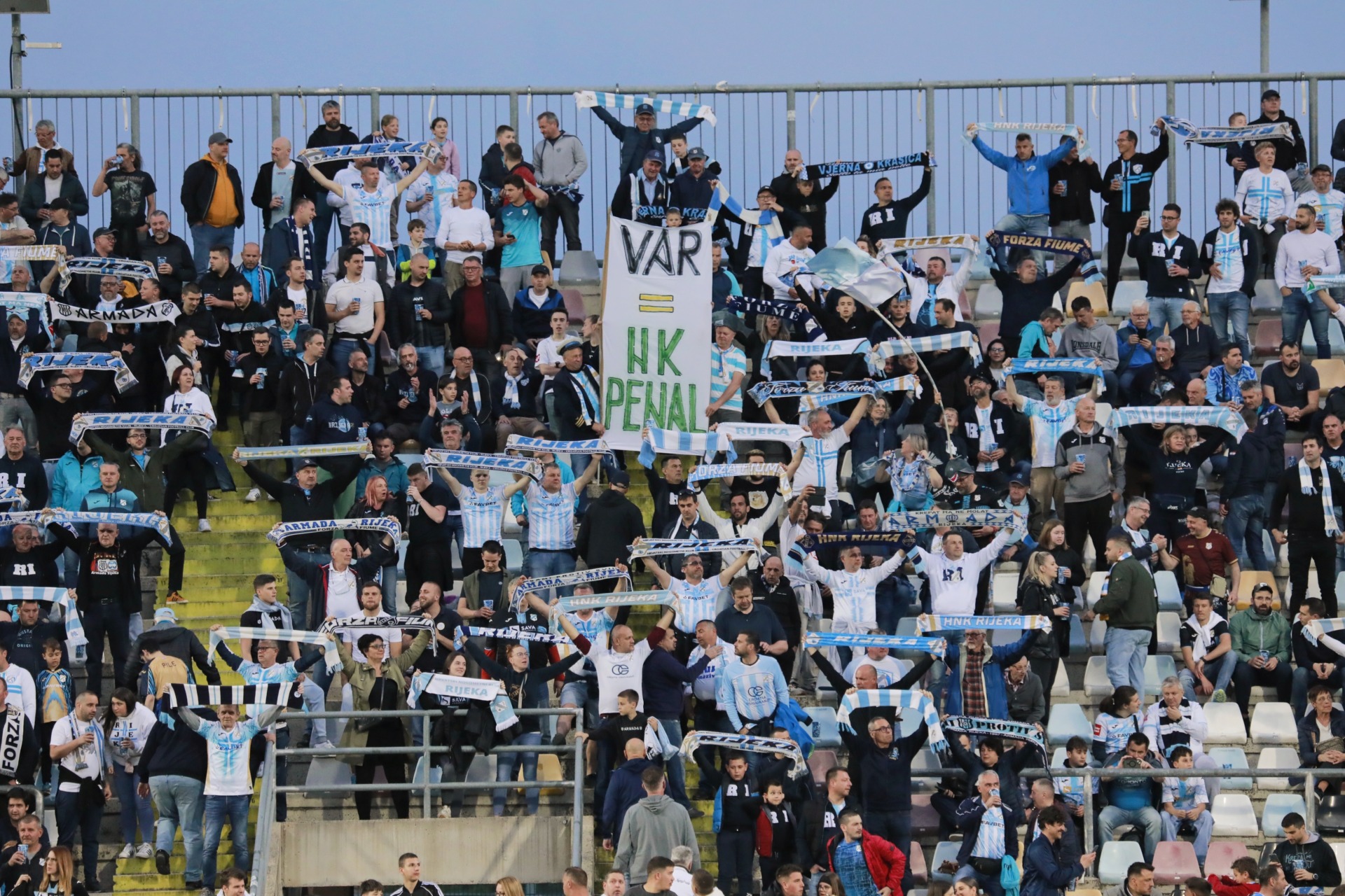 IMG_20250423_204005 IMG_20250423_204005