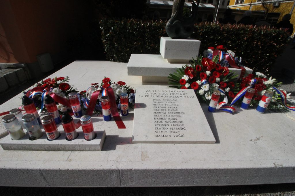 IMG_2696-1-1024×683 IMG_2696-1-1024×683