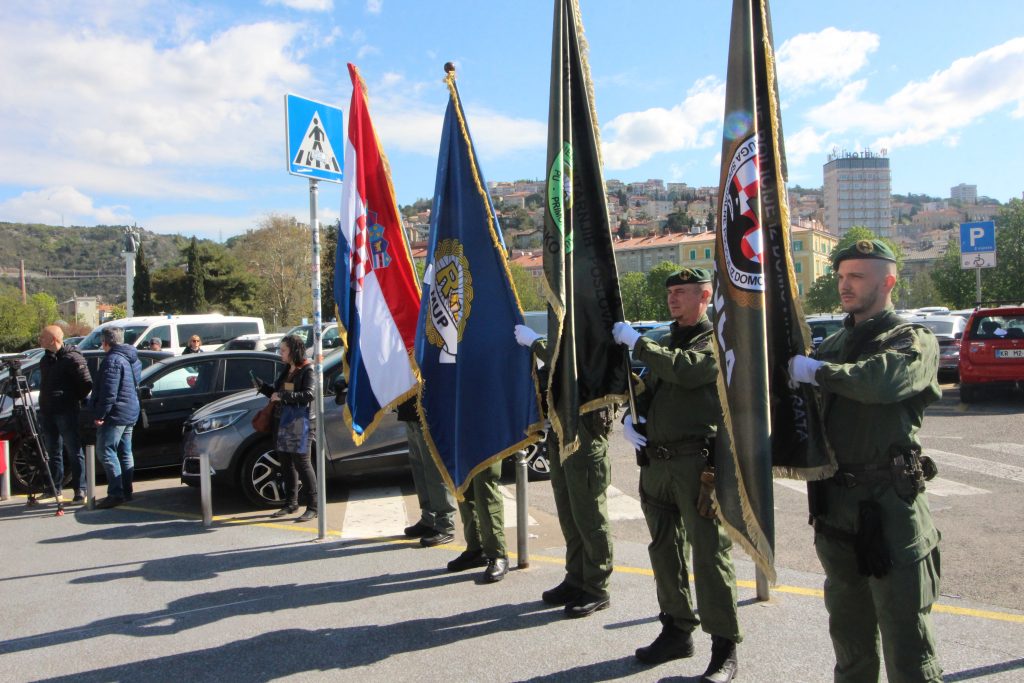 IMG_2703-1-1024×683 IMG_2703-1-1024×683