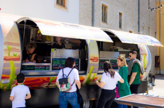 IMG_8504 (1) IMG_8504 (1)