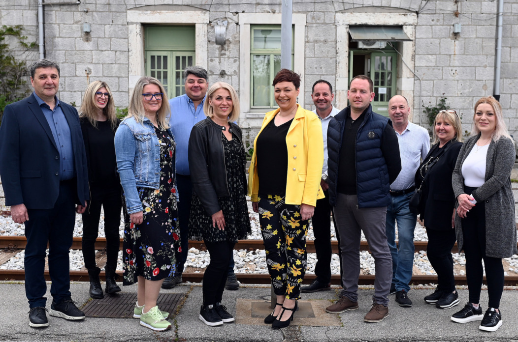 MATULJI LISTA FOTO 30.4.