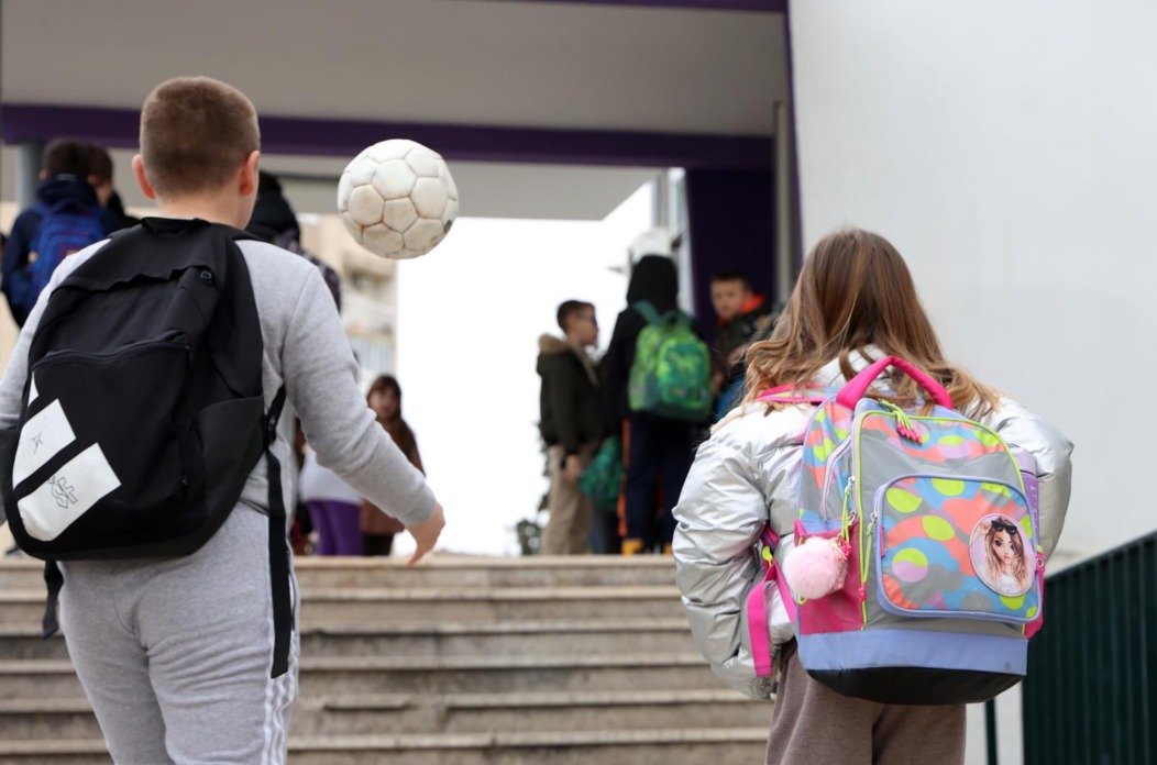 ibenik: Cirkularni trajk u kolama i fakultetima  u Dalmaciji