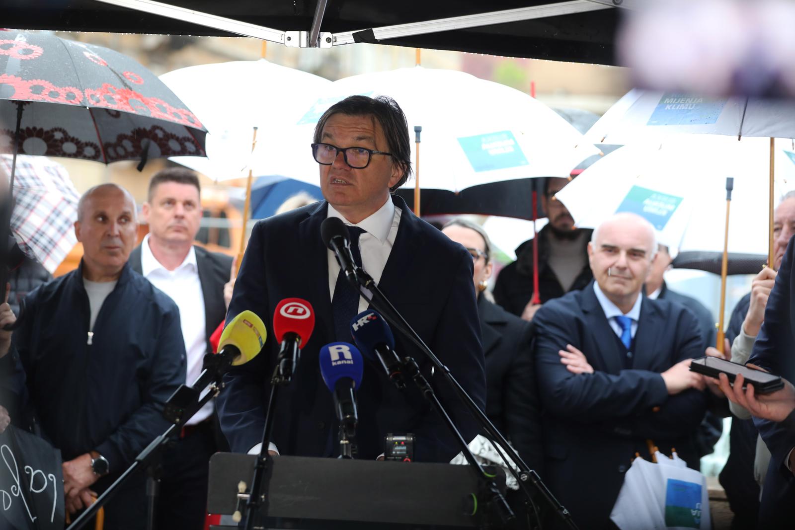 Rijeka: Denis Vukorepa, Oleg Butković i Josip Ostrogović održali konferenciju za medije Rijeka: Denis Vukorepa, Oleg Butković i Josip Ostrogović održali konferenciju za medije