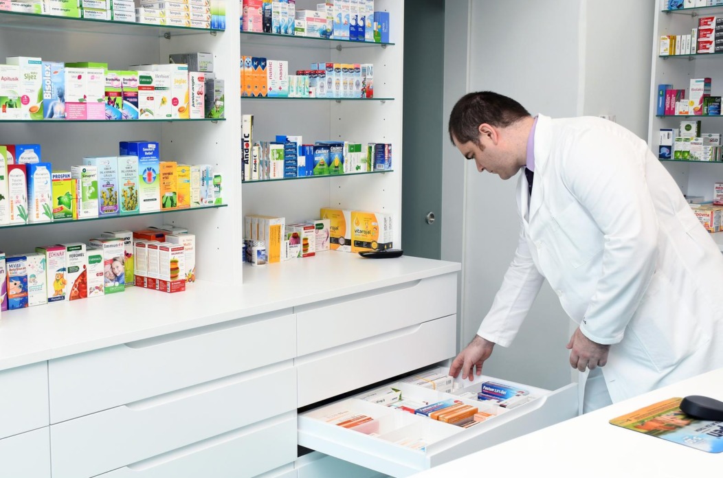 Sisačko-moslavački župan Ivo Žinić posjetio novouređeneni prostor Ljekarne 2 Sisačko-moslavački župan Ivo Žinić posjetio novouređeneni prostor Ljekarne 2