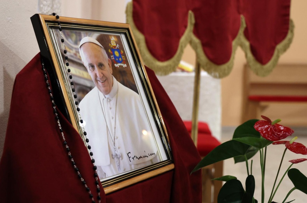 ibenik: Povodom smrti Papa Franje u crkvi sv Jeronima otvorena knjiga su?uti ibenik: Povodom smrti Papa Franje u crkvi sv Jeronima otvorena knjiga su?uti