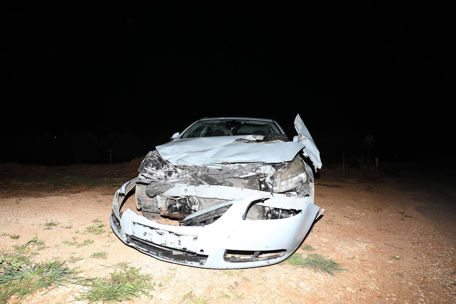 Sudar vlaka i osobnog vozila u Puli