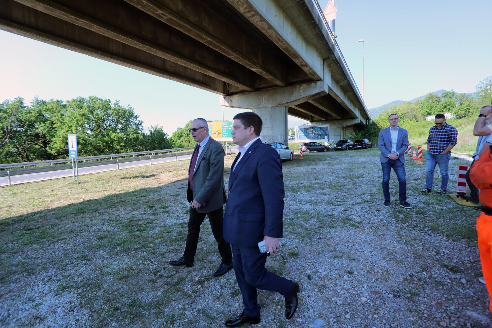 Matulji: Ministar Oleg Butković na uvođenju izvođača u posao dogradnje čvora Matulji Matulji: Ministar Oleg Butković na uvođenju izvođača u posao dogradnje čvora Matulji