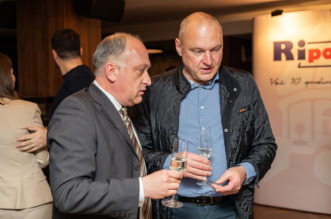 Ri Portal 10 godina-2986 Ri Portal 10 godina-2986