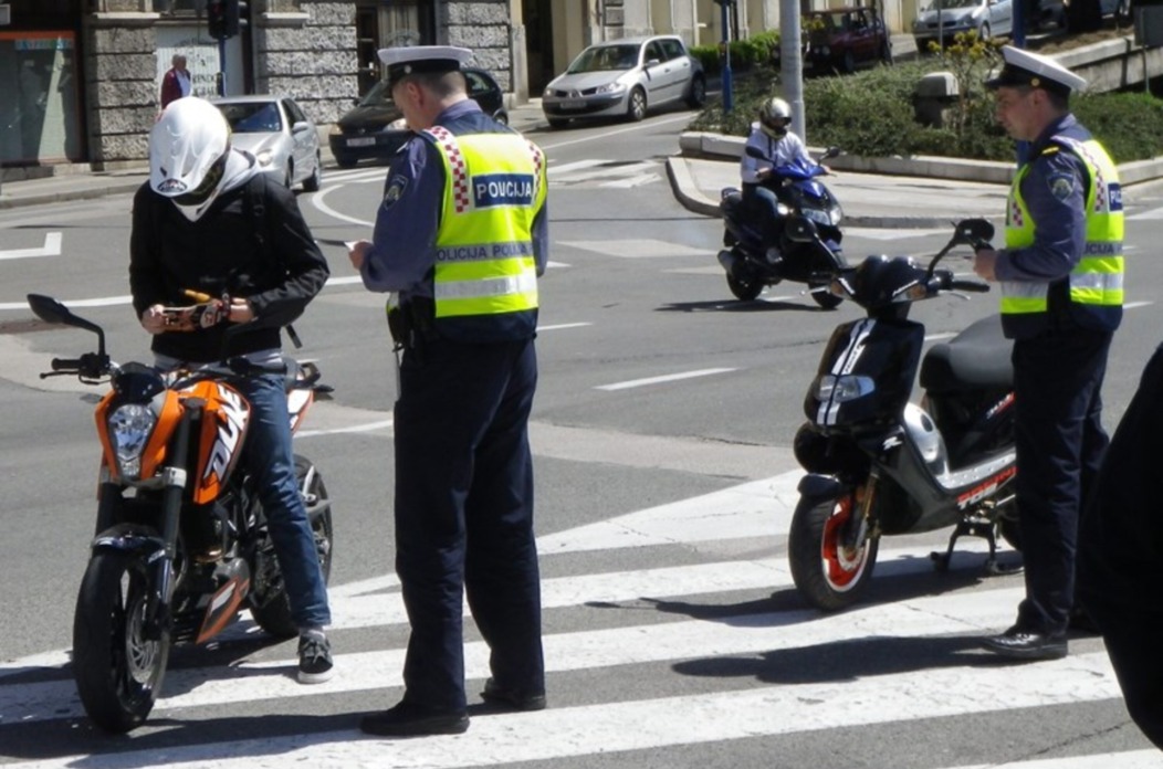 nmim_1 (1) nmim_1 (1)