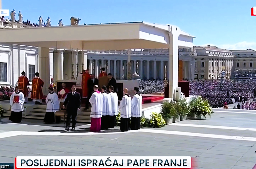papa franjo pogreb 14