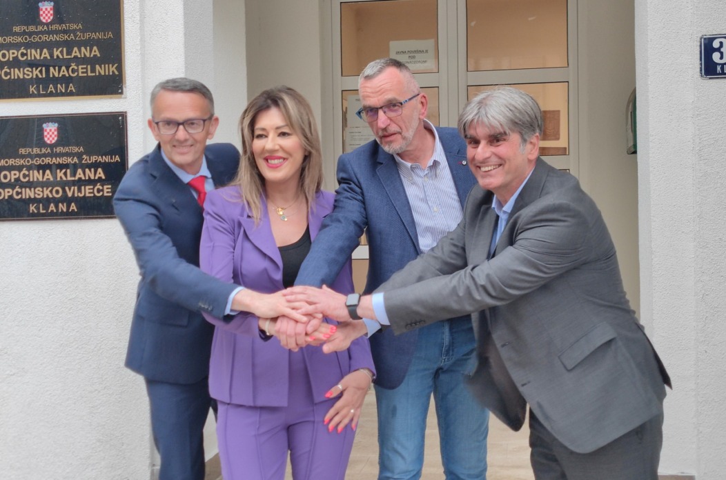 1000013168 1000013168