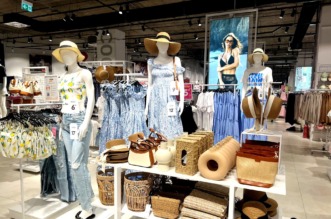 12—61ef7ef3-7b02-4c70 12—61ef7ef3-7b02-4c70