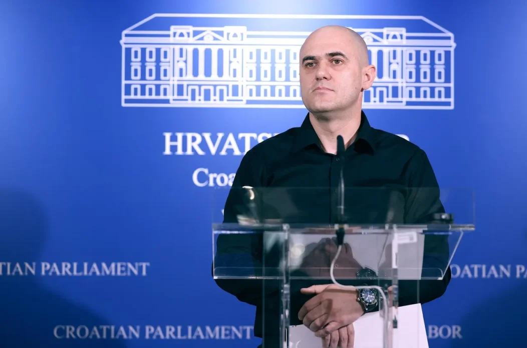 1280×1280-42bcbbf4-9d0c-11eb-8f97-cedfb09875dd (11) 1280×1280-42bcbbf4-9d0c-11eb-8f97-cedfb09875dd (11)