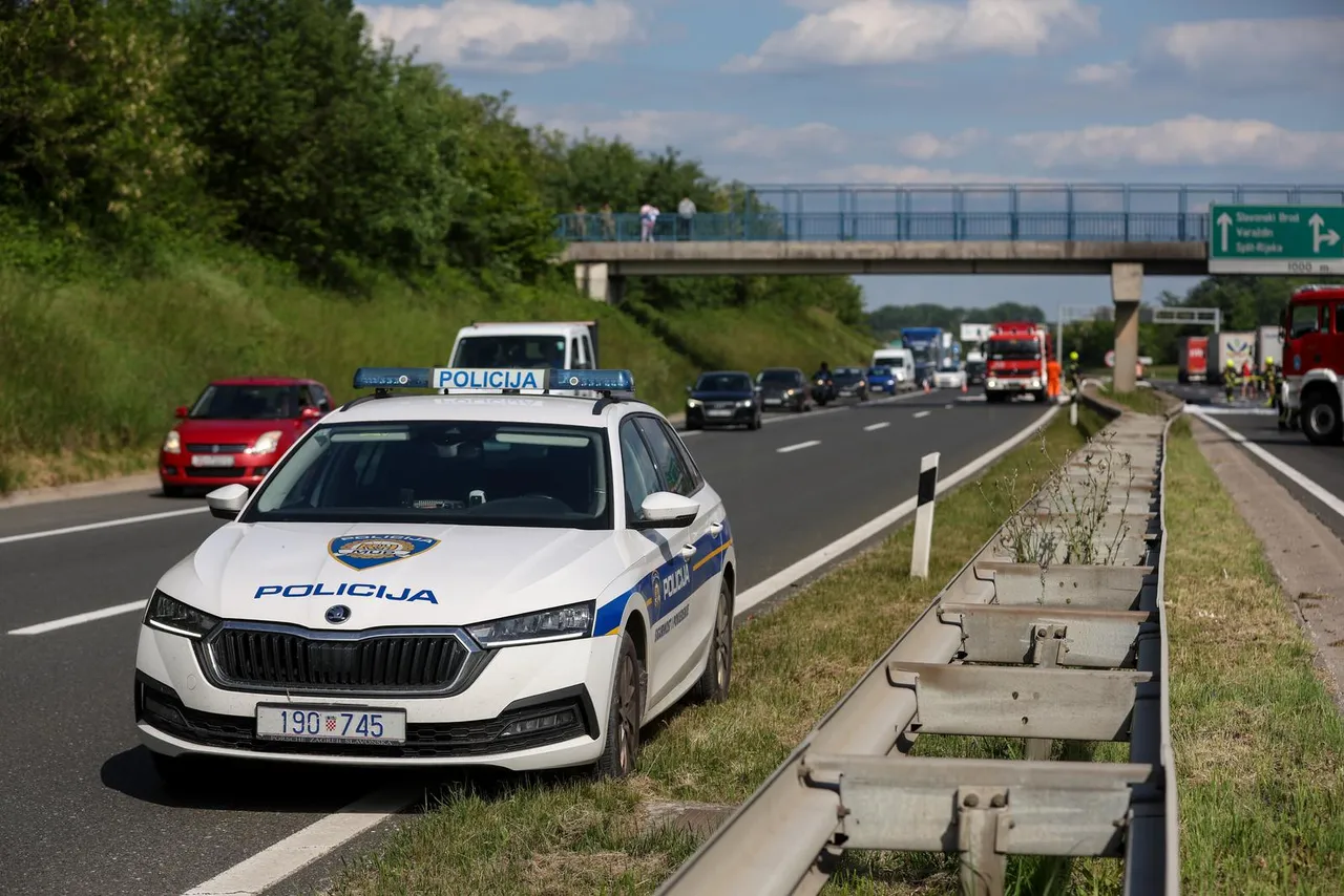 1280×1280-42bcbbf4-9d0c-11eb-8f97-cedfb09875dd (6)