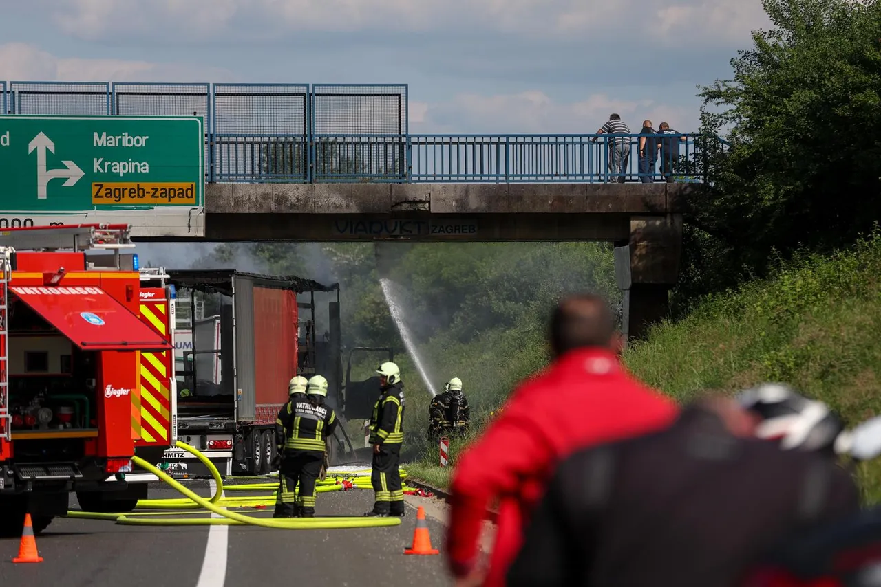 1280×1280-42bcbbf4-9d0c-11eb-8f97-cedfb09875dd (7)