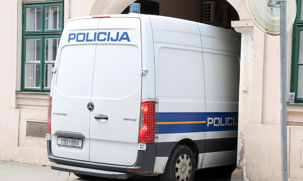 14344388-2e07-424d-adf4-b1035725a65f 14344388-2e07-424d-adf4-b1035725a65f