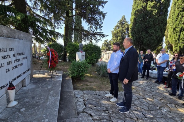 494282086_1195516325695435_7089657175031443557_n