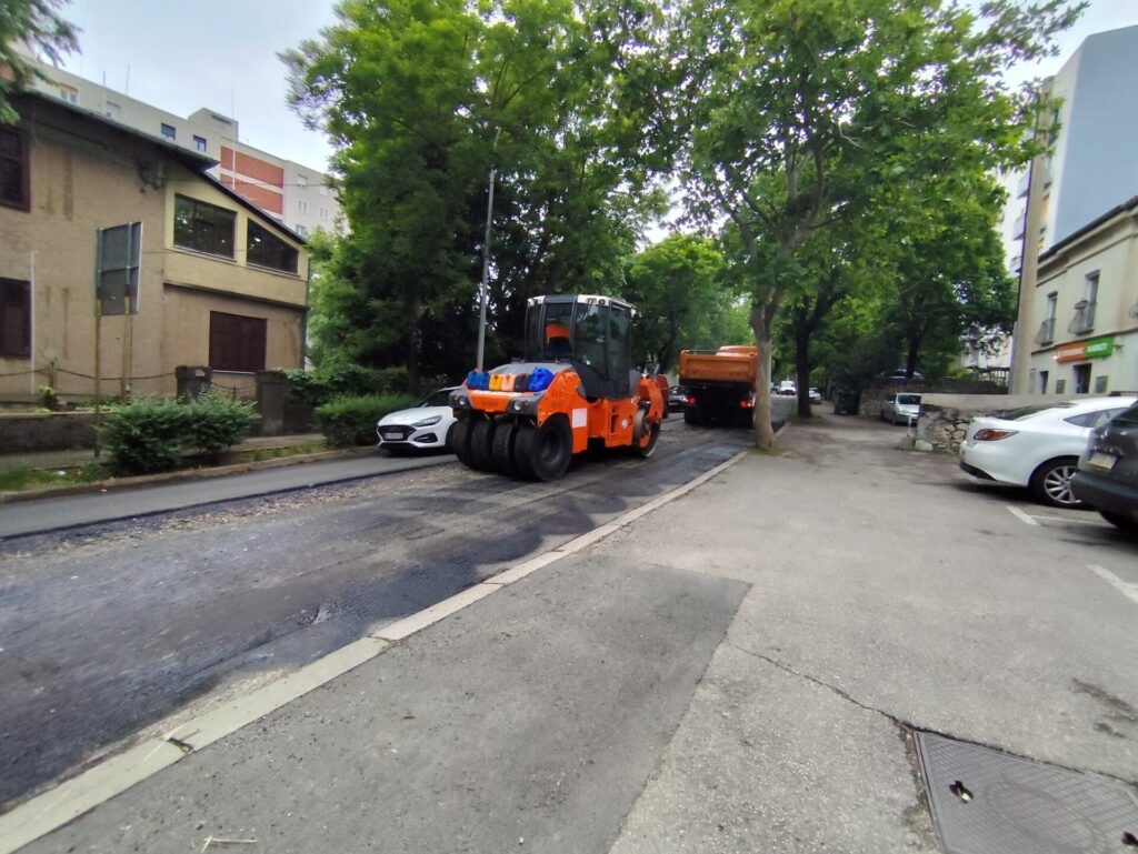 Asfaltiranje-Ulice-Slavka-Krautzeka-2