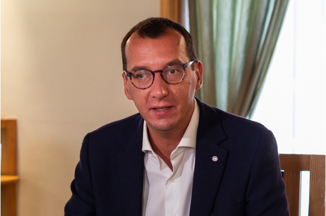 BeFunky-collage – 2025-05-21T163803.700 BeFunky-collage – 2025-05-21T163803.700