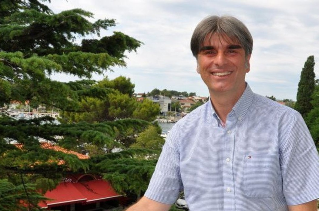 DARIJO (1) DARIJO (1)