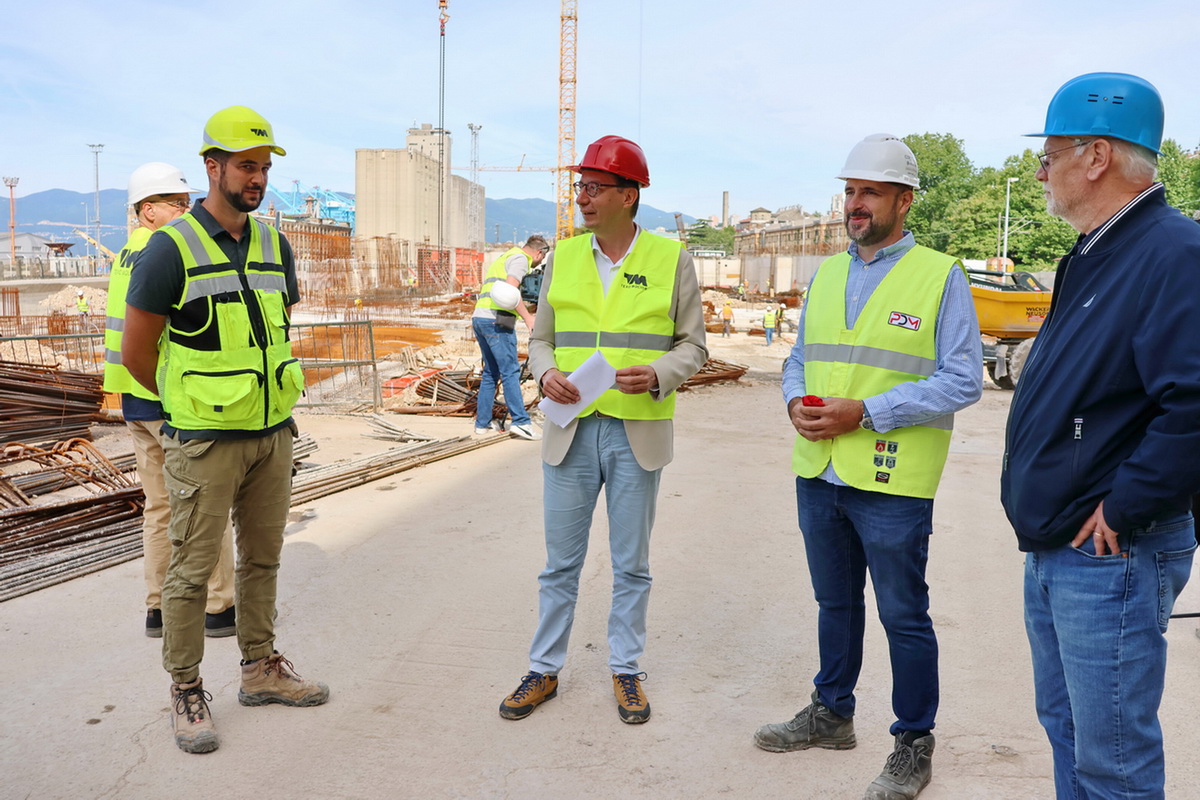 Obilazak-gradilista-Kompleksa-Zapadna-Zabica-1 (1)