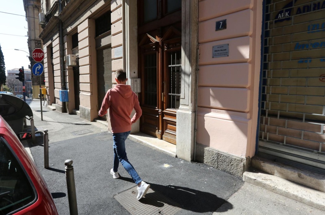 Rijeka: U znak sjećanja na žrtve Holokausta postavljeni “Kameni spoticanja” Rijeka: U znak sjećanja na žrtve Holokausta postavljeni “Kameni spoticanja”