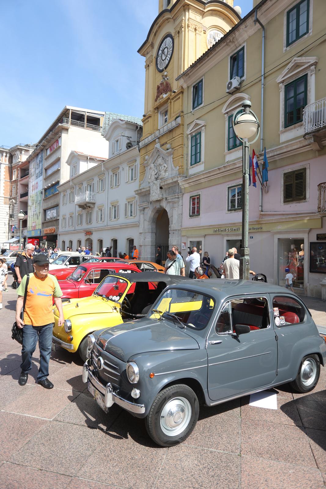 Oldtimer Rijeka Rally i ove godine startao s Korza