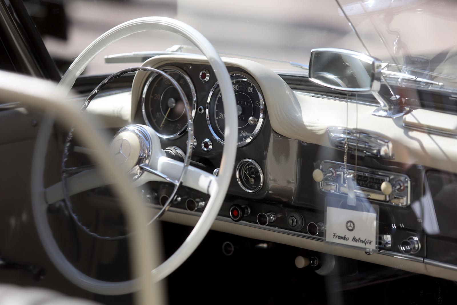 Oldtimer Rijeka Rally i ove godine startao s Korza