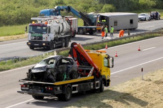 U sudaru autobusa i auta na A3 dvije osobe poginule, više ozlijeđenih U sudaru autobusa i auta na A3 dvije osobe poginule, više ozlijeđenih