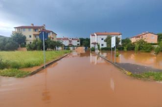Poplavljeno područje Ližnjana nakon jakog nevremena Poplavljeno područje Ližnjana nakon jakog nevremena