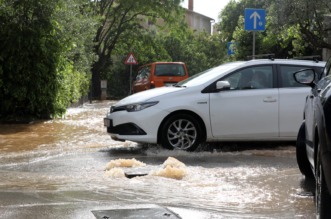 Potopljene ulice Medulina nakon jakog nevremena Potopljene ulice Medulina nakon jakog nevremena