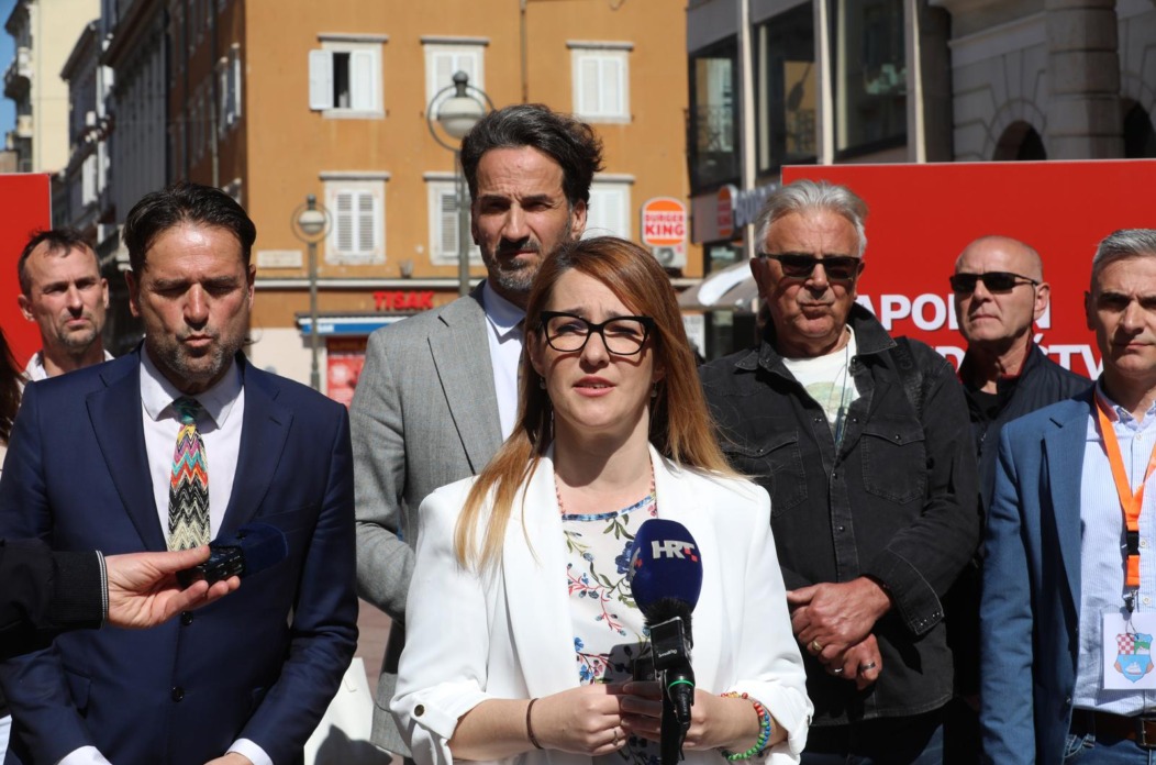 Rijeka: Mostovci Marin Miletić i Petra Mandić na Korzu