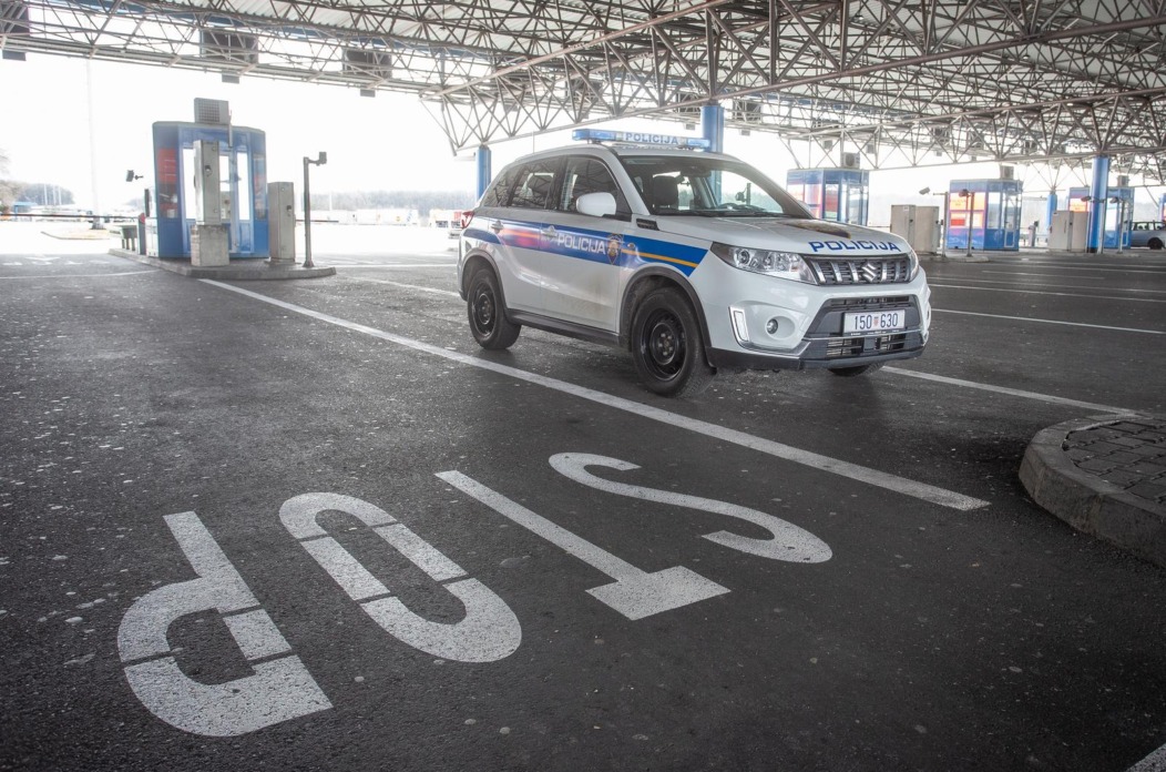 Mjere sigurnosti na GP Bajakovo zbog epidemije koronavirusa Mjere sigurnosti na GP Bajakovo zbog epidemije koronavirusa