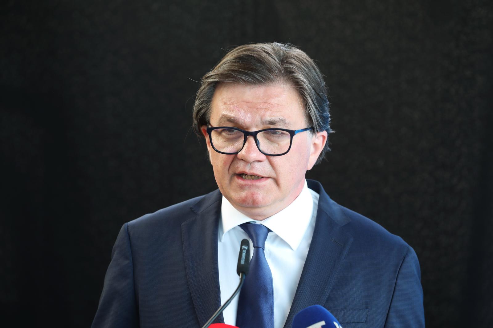 Rijeka: Konferencija za medije Denisa Vukorepe, kandidata HDZ-a za gradonačelnika Rijeka: Konferencija za medije Denisa Vukorepe, kandidata HDZ-a za gradonačelnika