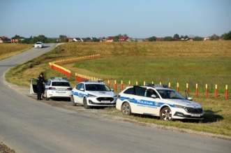 Zagreb: Policijski očevid uz dva zapaljena automobila u Odranskom Obrežu