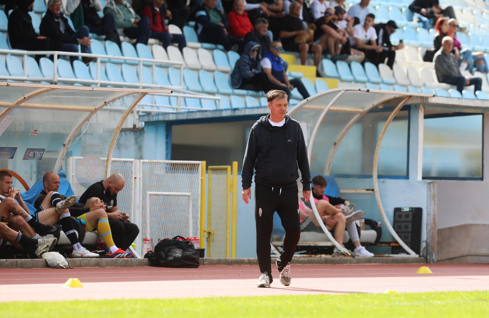 Rijeka: Utakmica između NK Opatije i NK Sesveta.