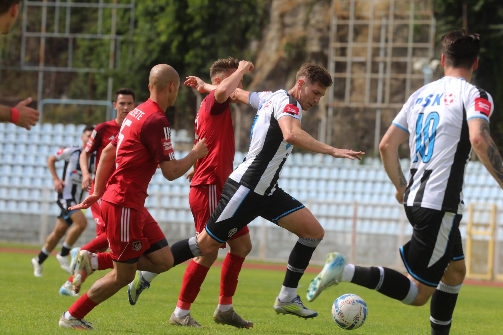 Rijeka: Utakmica između NK Opatije i NK Sesveta.