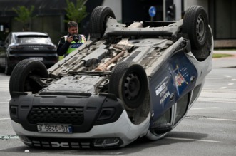 Zagreb: Prometna nesreća dva automobila, jedan  završio na krovu