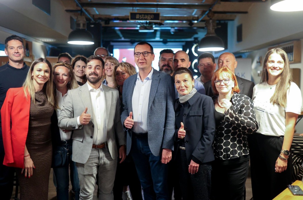 Rijeka: Doček izbornih rezultata u izbornom stožeru Marka Filipovića Rijeka: Doček izbornih rezultata u izbornom stožeru Marka Filipovića