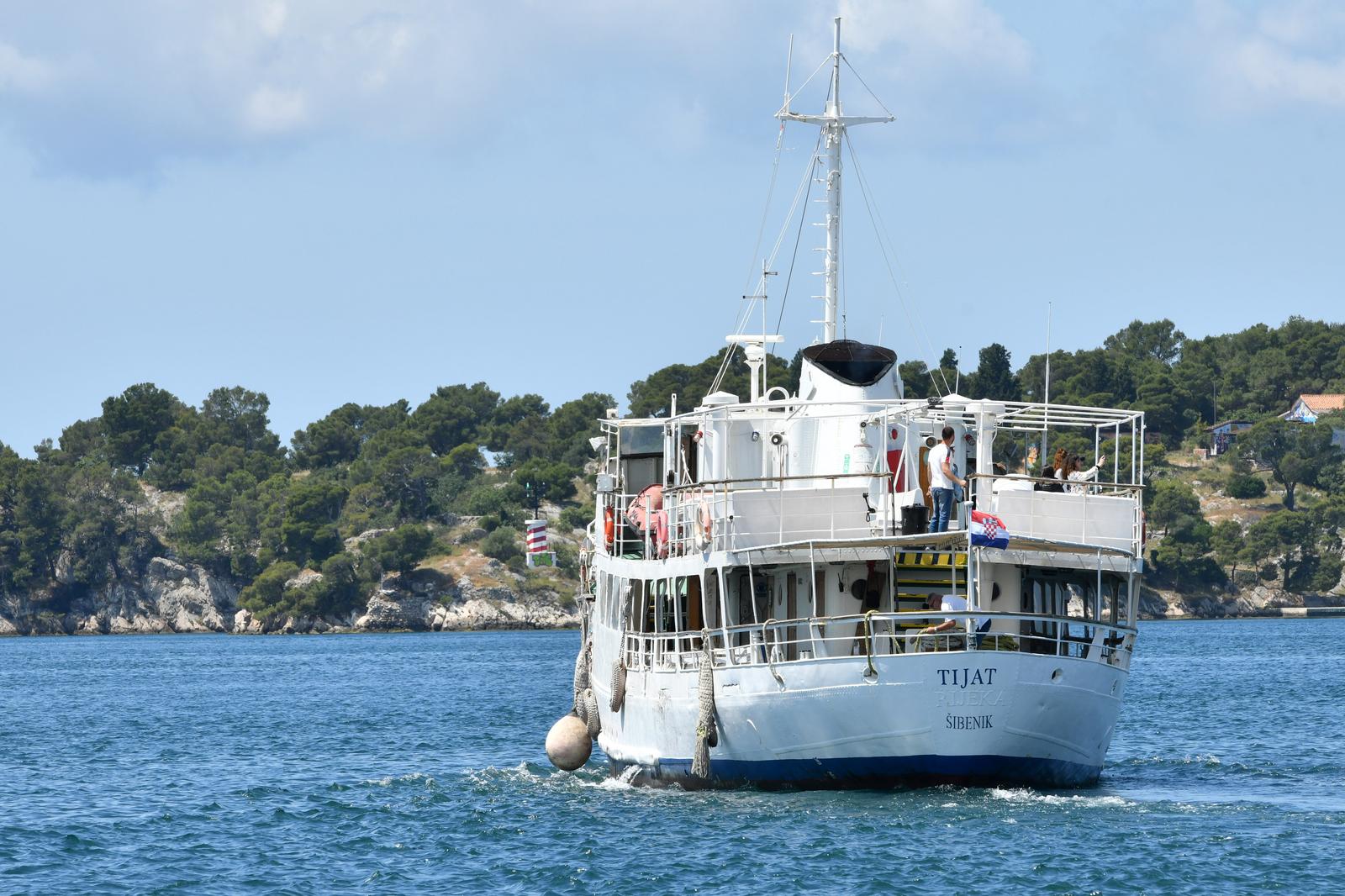 ibenik: Probna plovidba legendarnoga broda Tijat