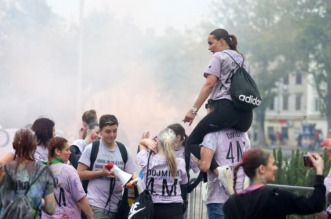 Rijeka: Maturanti srednjih škola širom grada slave kraj srednjoškolskog obrazovanja Rijeka: Maturanti srednjih škola širom grada slave kraj srednjoškolskog obrazovanja