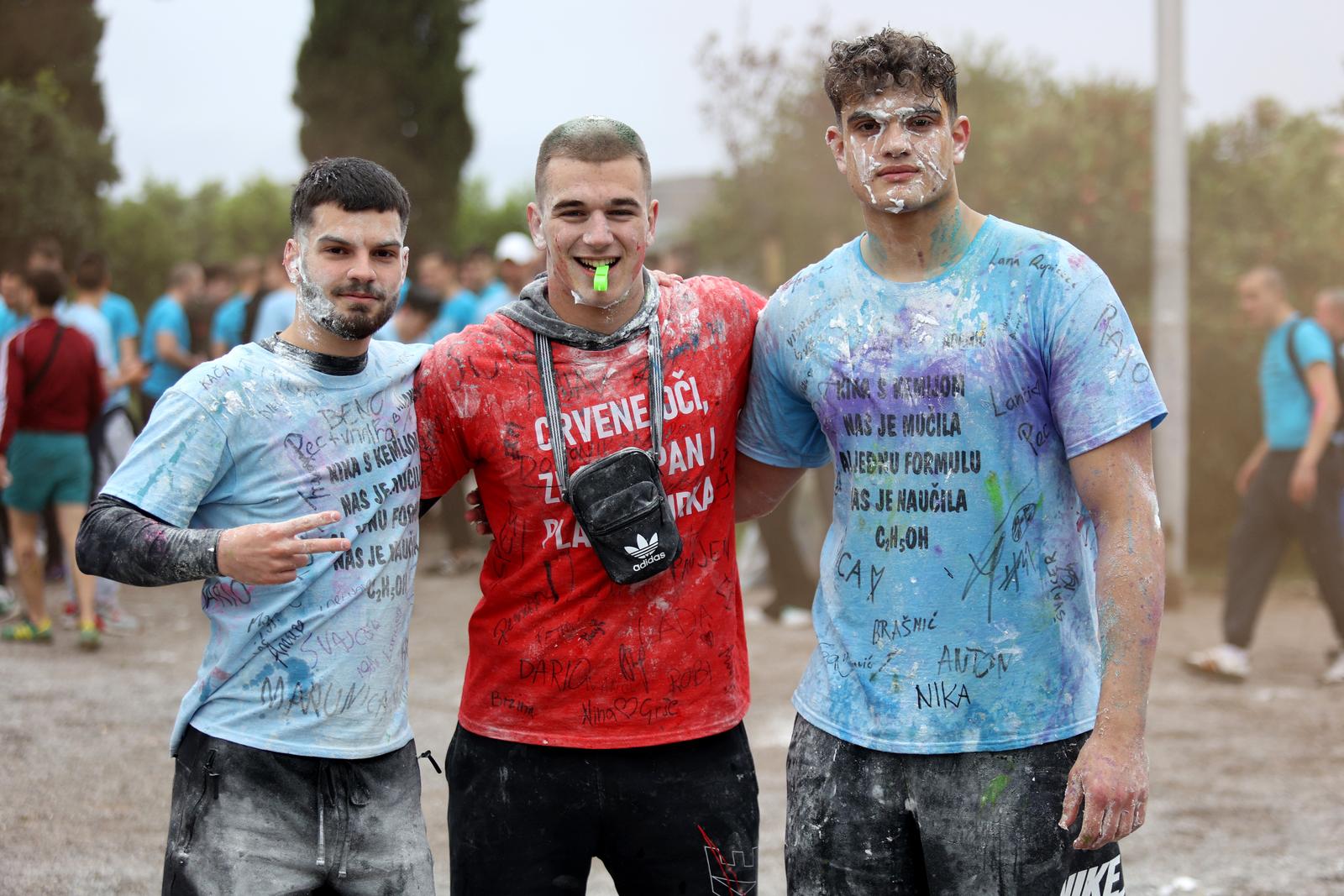 Rijeka: Maturanti srednjih škola širom grada slave kraj srednjoškolskog obrazovanja Rijeka: Maturanti srednjih škola širom grada slave kraj srednjoškolskog obrazovanja